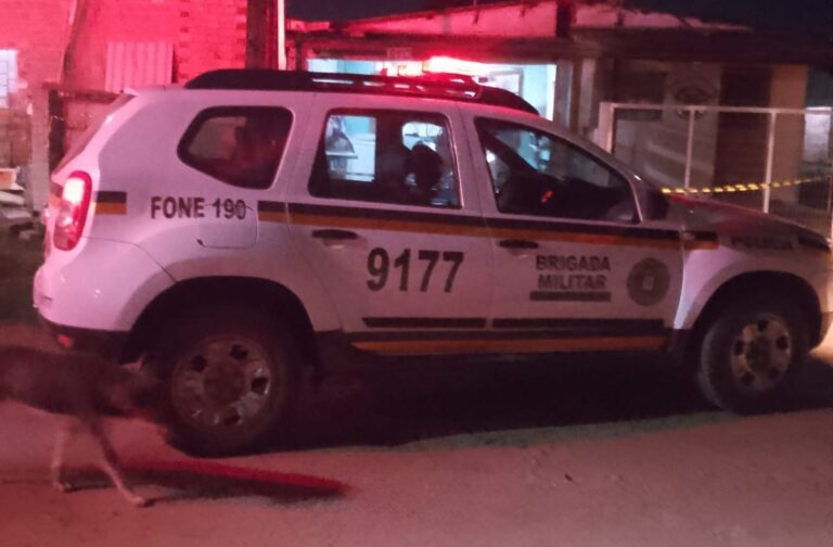 Homem é morto a tiros após ter casa invadida