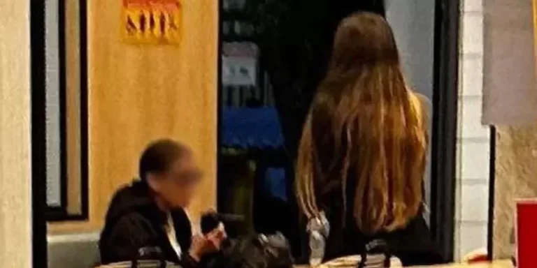 Duas mulheres moram em loja do McDonald´s