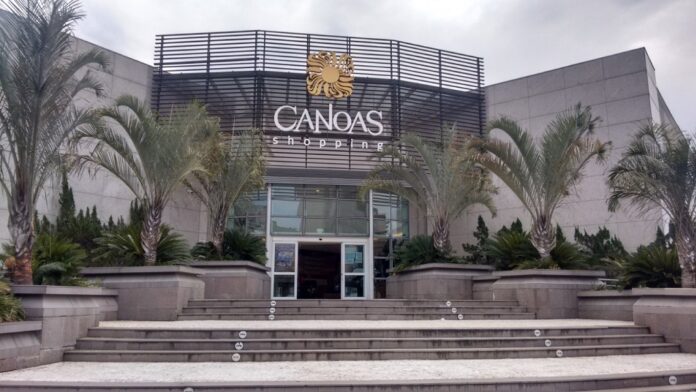 O Canoas Shopping será reaberto no próximo sábado (25). O local foi fortemente atingido pelas enchentes.