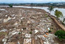 Defesa Civil diz que 155 pessoas morreram após enchentes no RS. a chuva também levou o Guaíba ao maior nível já registrado