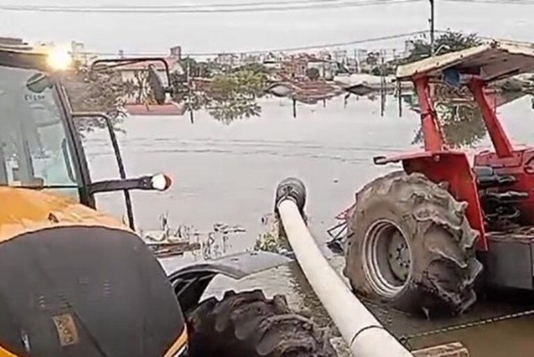 O bairro foi um dos mais atingidos pela enchente na última semana.