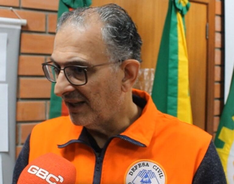 O prefeito afirmou que a região atingida acumula 100 milhões de m³ de água