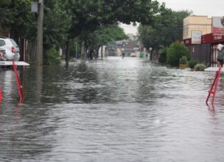 A Rio Grande Energia (RGE) anunciou que realizará o desligamento da energia elétrica em pontos alagados e com risco de inundação no bairro Niterói, em Canoas, nesta quinta-feira (2).
