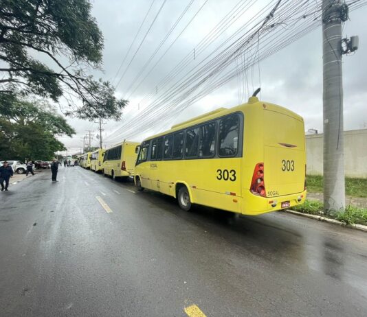 A Sogal está disponibilizando, desde a noite da última quinta-feira (2), ônibus gratuitos no bairro Mato Grande, em Canoas. O transporte está sendo realizado em áreas onde a Prefeitura alertou para a evacuação imeditada.