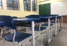 A Secretaria Municipal de Educação informou que suspendeu as aulas em toda a rede municipal de ensino em Canoas nesta quinta (2) e sexta-feira (3) em ambos os turnos. O motivo é a previsão de continuidade e intensificação da chuva.