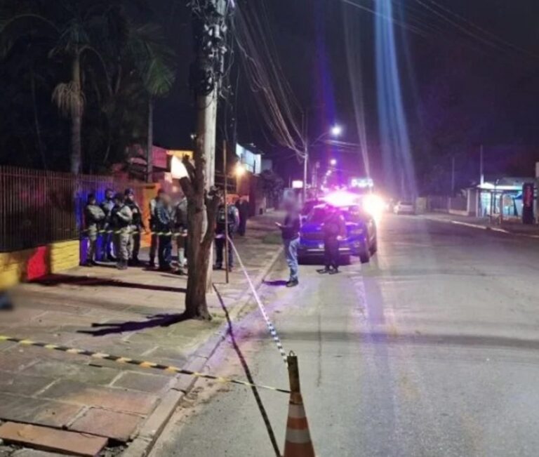 Homem é morto a tiros após sair de bar. Conforme informações da Guarda Municipal a vítima teria saído de um bar