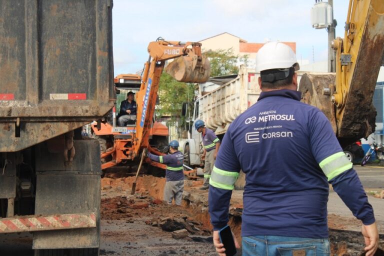 Rompimento de adutora deixa moradores sem água em Canoas. A Companhia segue trabalhando para retomar a operação da ETA Rio Branco