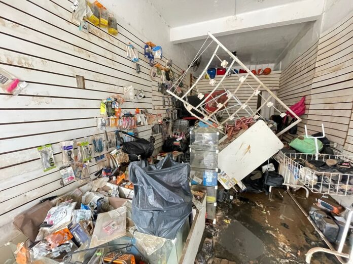 Enchente em Canoas: “Perdi minhas duas lojas e minha casa”, relata comerciante. “Perdemos as nossas lojas e a nossa casa.