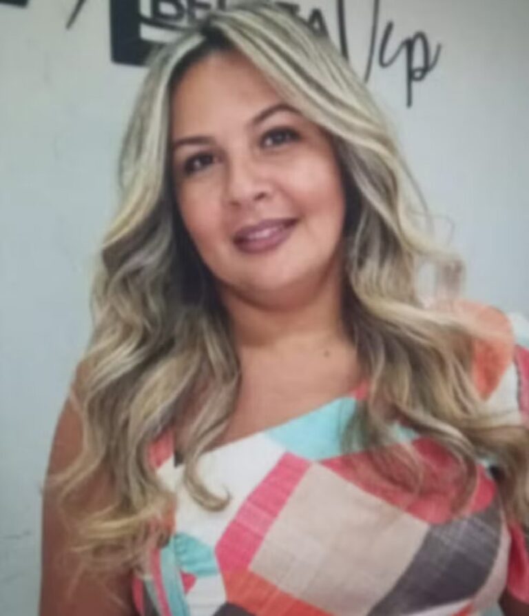 Mulher é morta a tiros pelo cunhado em encontro familiar. Os familiares consumiram bebida alcoólica durante o encontro.