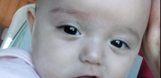 Pais informam morte de bebê que caiu de barco em Canoas. A fatalidade ocorreu durante o resgate da família