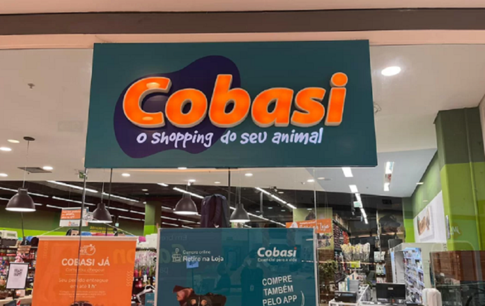 Caso Cobasi: aves, roedores e peixes que estavam dentro da loja da Cobasi no Praia de Belas Shopping, em Porto Alegre, morreram afogados