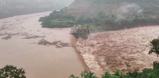 O governador Eduardo Leite confirmou em vídeo publicado nas redes sociais o rompimento da barragem 14 de Julho que fica no Rio das Antas entre Bento Gonçalves e Cotiporã, na Serra Gaúcha.