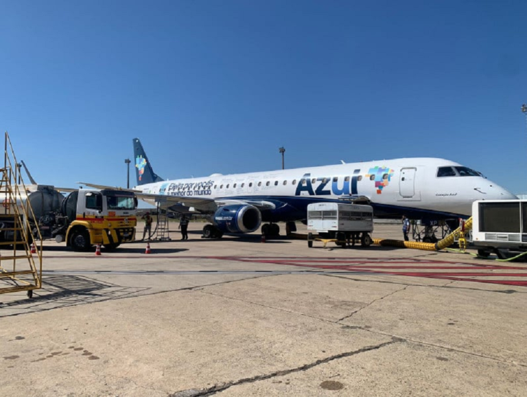 O número de voos comerciais na Base Aérea de Canoas vai dobrar. A informação foi confirmada pelo ministro Silvio Costa Filho