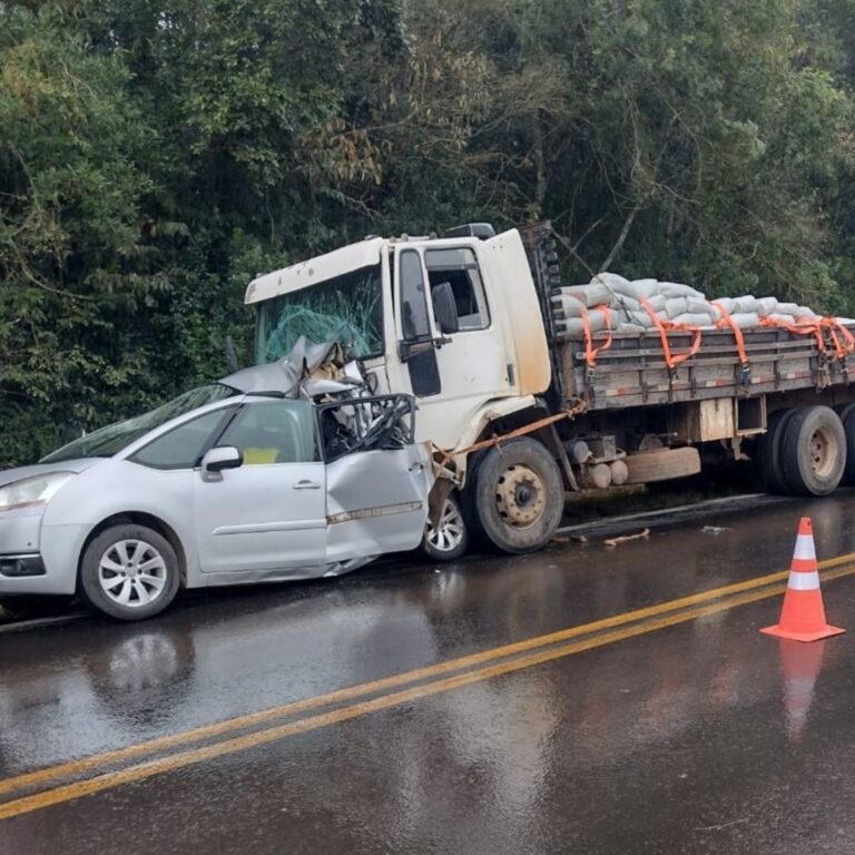 Um homem morreu após um acidente de trânsito no início da tarde deste sábado (15). A ocorrência aconteceu na RS-235, em Gramado.