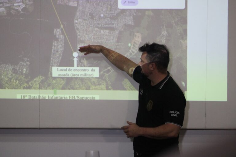 O Departamento de Homicídios e Proteção à Pessoa (DHPP) da Polícia Civil confirmou na manhã desta terça-feira (18) que o corpo de Alessandra Dellatorre foi encontrado. A advogada, moradora de São Leopoldo, estava desaparecida desde julho de 2022.