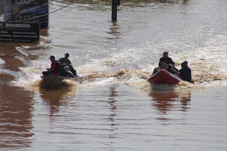 A próxima terça-feira (25), é o último dia para os moradores de Canoas se cadastrarem e receberem o Auxílio Reconstrução no valor de R$ 5 mil, destinado às vítimas das enchentes que devastaram o Rio Grande do Sul em maio.
