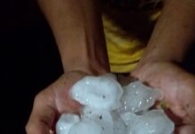 Cidades gaúchas registram forte de chuva de granizo. Mais cedo, a Defesa Civil emitiu alerta de temporal com ventos fortes.