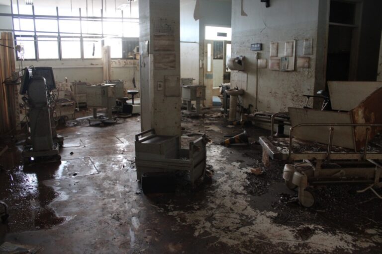 Na tarde desta quarta-feira (5), a reportagem da Agência GBC esteve no Hospital de Pronto Socorro de Canoas (HPSC), localizado no bairro Mathias Velho, um dos locais mais atingidos pela enchente que atingiu a cidade.