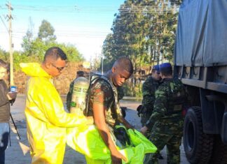 Enchente em canoas exército: Exército faz operação para retirar resíduos químicos que se espalharam com a enchente