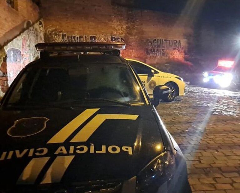 Um homem foi morto a tiros na última segunda-feira (10), no bairro Marechal Floriano, em Caxias do Sul. Ele não teve o nome divulgado.