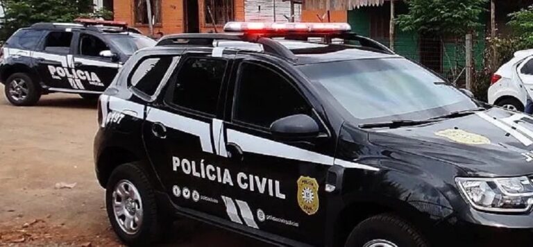 Homem atea fogo na esposa; Ele usou gasolina. Ele também possui antecedentes por ameaça e disparo de arma de fogo.