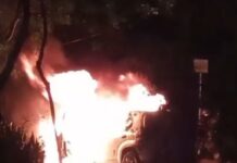 Um carro pegou fogo na noite da última terça-feira (25), em Canoas. A ocorrência aconteceu na avenida Farroupilha, no bairro São José.