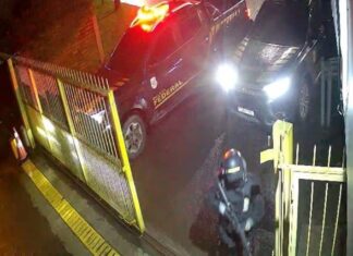 Na noite da última quarta-feira (19), um assalto a carro-forte ocorreu no aeroporto de Caxias do Sul. Segundo o Batalhão do Choque da Brigada Militar (BM), um grupo tentou roubar um veículo de transporte de valores, resultando em uma troca de tiros que terminou na morte de um policial militar e de um criminoso.