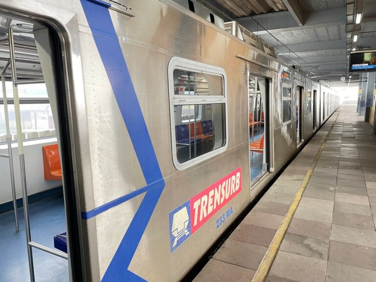 A Trensurb informou que vai ampliar, a partir da próxima segunda-feira (3), o horário de circulação dos trens entre Canoas e Novo Hamburgo