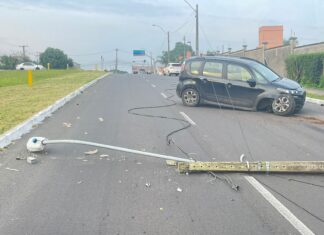 Um acidente de trânsito foi registrado na manhã desta quinta-feira (6), na rua Açucena, em Canoas. A ocorrência aconteceu no bairro Estância Velha, sentido Boqueirão - Santos Ferreira.