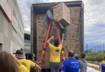 O Canoas Shopping se transformou em um ponto de entrega de doações para vítimas da enchente. A iniciativa faz parte da campanha "Vamos Aquecer o Rio Grande e Acender a Chama da Esperança", organizada pelo Lions Clube.