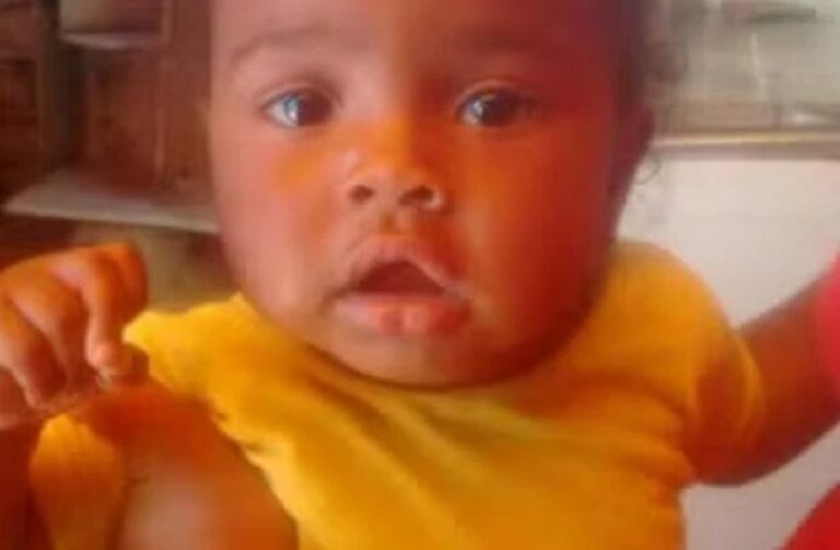 Uma criança de dois anos morreu após ingerir acidentalmente bebida alcoólica que estava ao lado da cama do pai, enquanto ele dormia em Juazeiro na última sexta-feira (31).