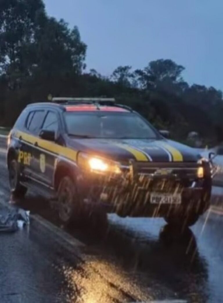 Um jovem morreu atropelado na BR-470, em Bento Gonçalves, na manhã desta segunda-feira (24). 