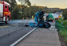 Um acidente na BR-386 entre van e caminhão deixou um homem morto na manhã desta terça-feira (2). A vítima fatal conduzia um dos veículos.