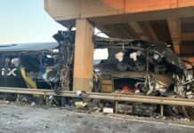 Um acidente com ônibus deixou 10 pessoas mortas na manhã desta sexta-feira (5). A ocorrência foi na rodovia SP-127, em Itapetininga