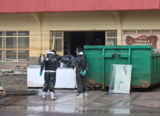 A Unidasul avalia a reabertura de supermercado atingido pela enchente. A filial do Rissul, no bairro Mathias Velho, ficou mais de 20 submerso