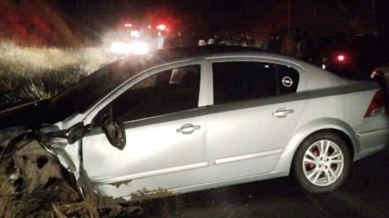 Motorista bêbado causa morte em acidente. A ocorrência foi atendida pela BM e o Serviço de Atendimento Móvel de Urgência (SAMU).