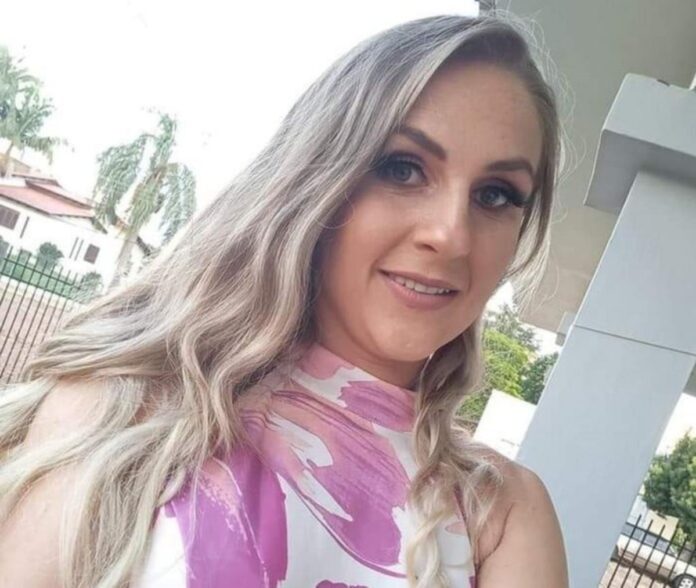 Mulher morta a tiros pelo ex-marido