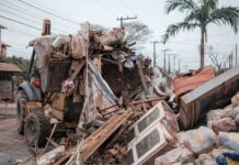 Nesta terça-feira (16), a limpeza das ruas continua nos bairros da zona Oeste de Canoas. À noite, o serviço noturno se concentra nos bairros Mathias Velho, Rio Branco e Harmonia, conforme informou a Prefeitura de Canoas, por meio da Secretaria de Serviços Urbanos.