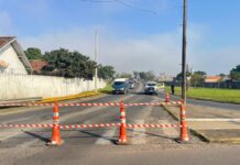 Viaduto em Canoas tem bloqueio de pista