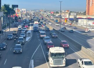 Acidente causa grande congestionamento na BR-116 em Canoas; Saiba mais