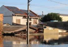 Casas inundada em Canoas, vítimas da enchente vão receber imóveis do governo