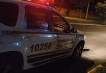 Homem é morto com mais de 10 tiros; Vítima estava com as mãos amarradas. Ele foi encontrado em uma estrada na cidade de Capela de Santana.