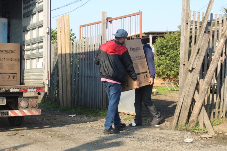 Cadastros duplicados não receberão kits com fogões e geladeiras em Canoas