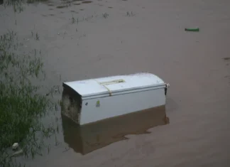 inscrições de auxílio fogões e geladeiras para vítimas da enchente em Canoas