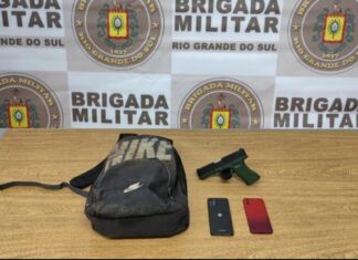 Um criminoso foi preso após roubo a pedestres em Canoas. A ação foi realizada pelos policiais do 15° Batalhão de Polícia Militar (15° BPM).
