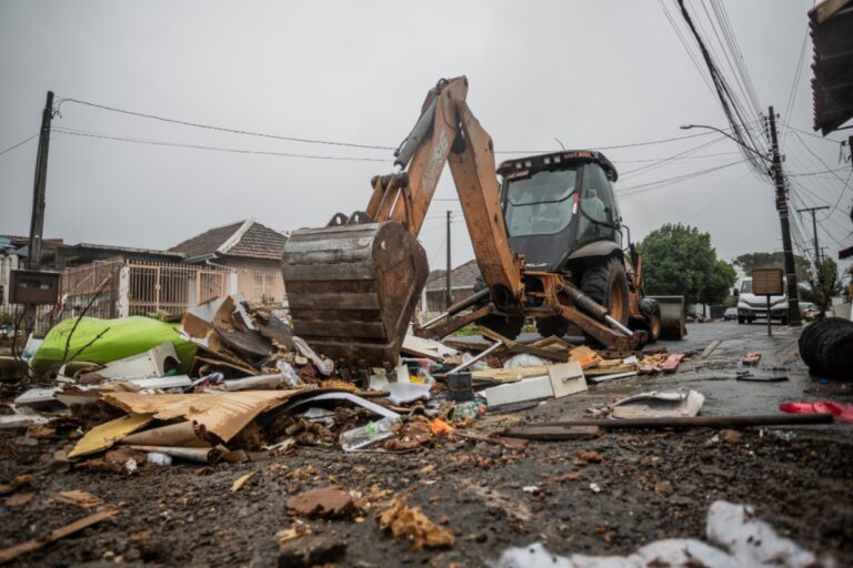 Saiba quais ruas estão sendo limpas nesta sexta-feira em Canoas
