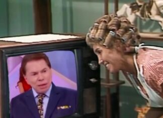 Florinda Meza, a dona Florinda de Chaves, presta homenagem a Silvio Santos