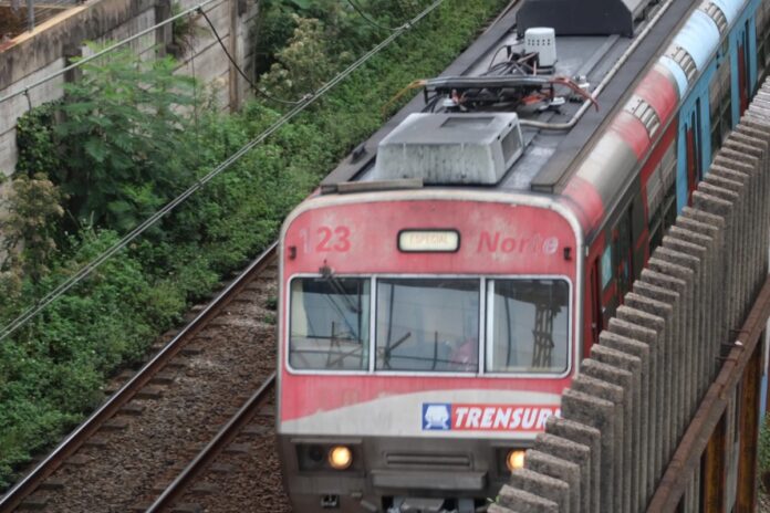 Passageiro é atropelado por trem da Trensurb