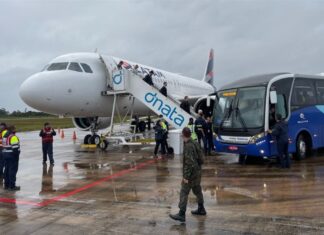 Base Aérea de Canoas voos comerciais