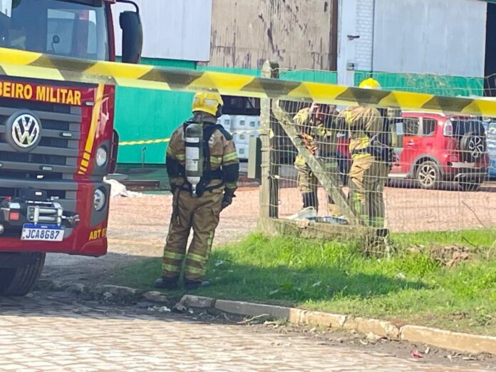 Vazamento de produto químico em empresa mobiliza bombeiros em Canoas